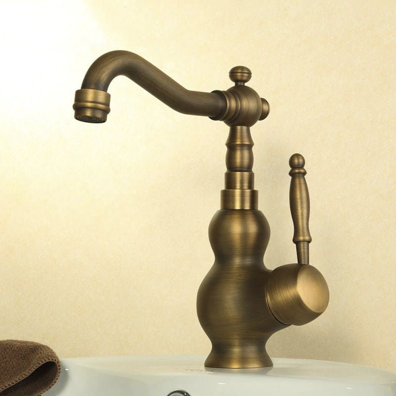 Retro mosazná umyvadlová baterie antický bronz