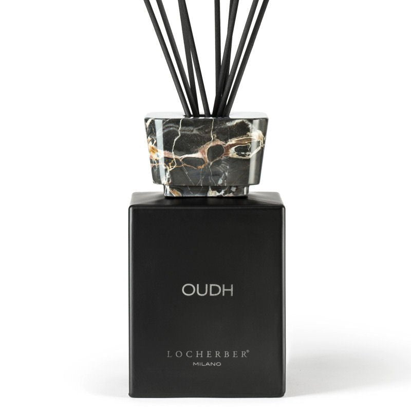 Luxusní aroma difuzér Oudh Portoro Marble (2,5 l) od Locherber Milano, mramor Portoro, vůně káva, agarové dřevo a santalové dřevo, Waterfall Bathrooms.