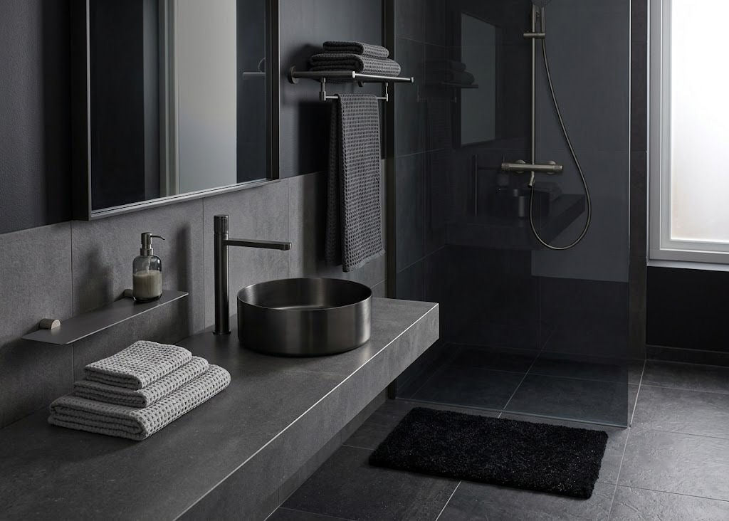 Luxusní termostatická sprcha Gun Metal