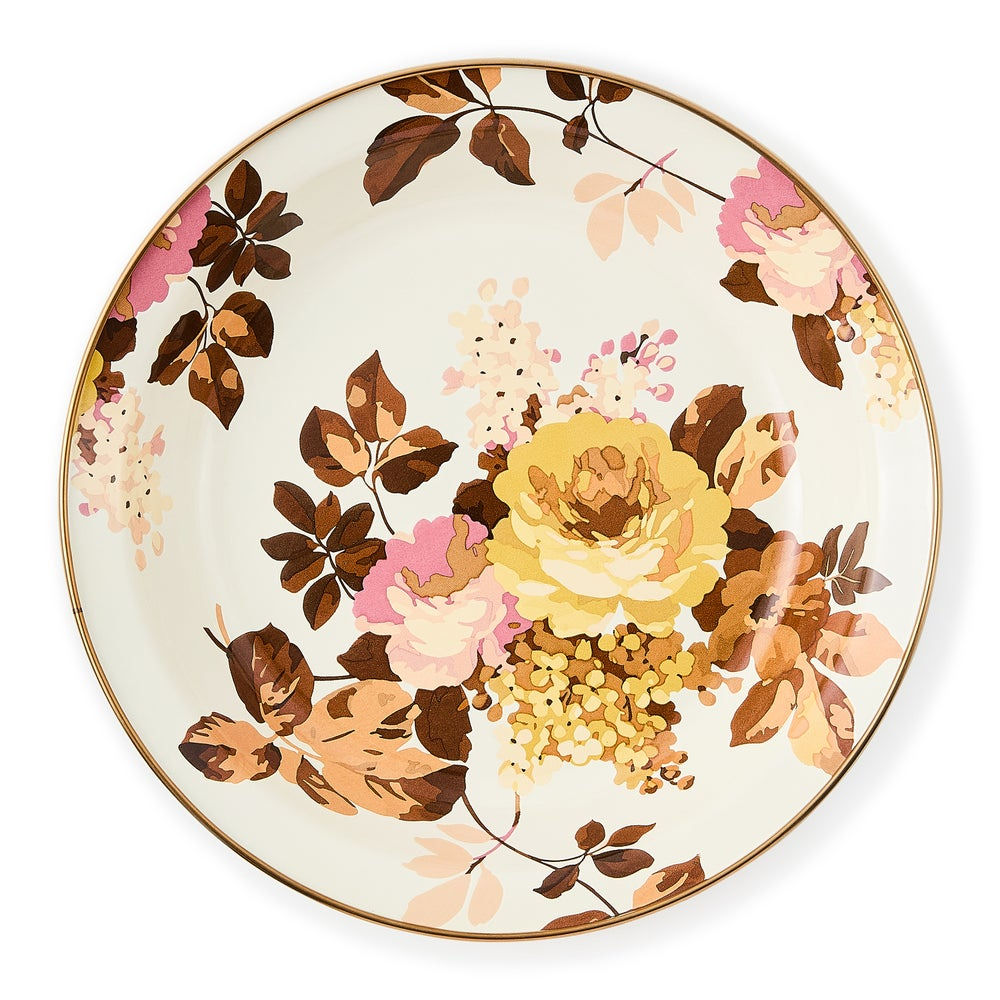 Forma na koláče Wild Rose White od MacKenzie-Childs, bílý smaltovaný pekáč s květinovým designem, bronzový okraj, Waterfall Bathrooms.
