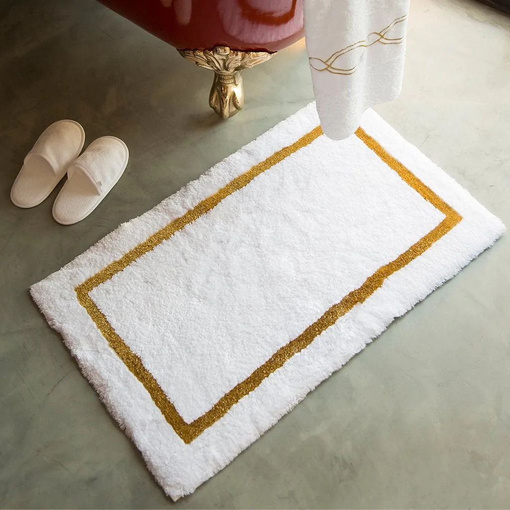 KARAT luxusní bílá a zlatá koupelnová předložka Abyss & Habidecor