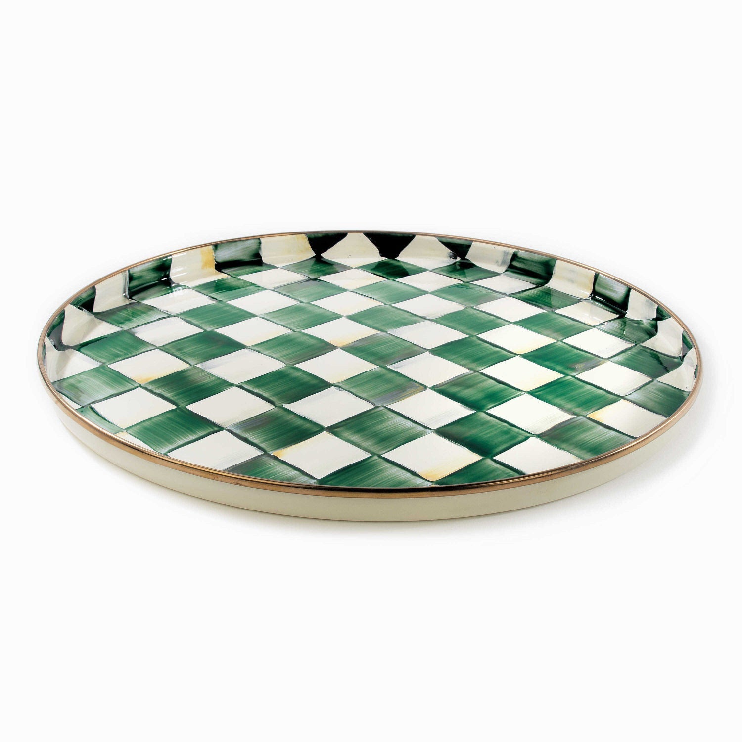 Kulatý tác Emerald Check od MacKenzie-Childs, smaltovaná ocel, zelený kostkovaný vzor s bronzovým okrajem, Waterfall Bathrooms.