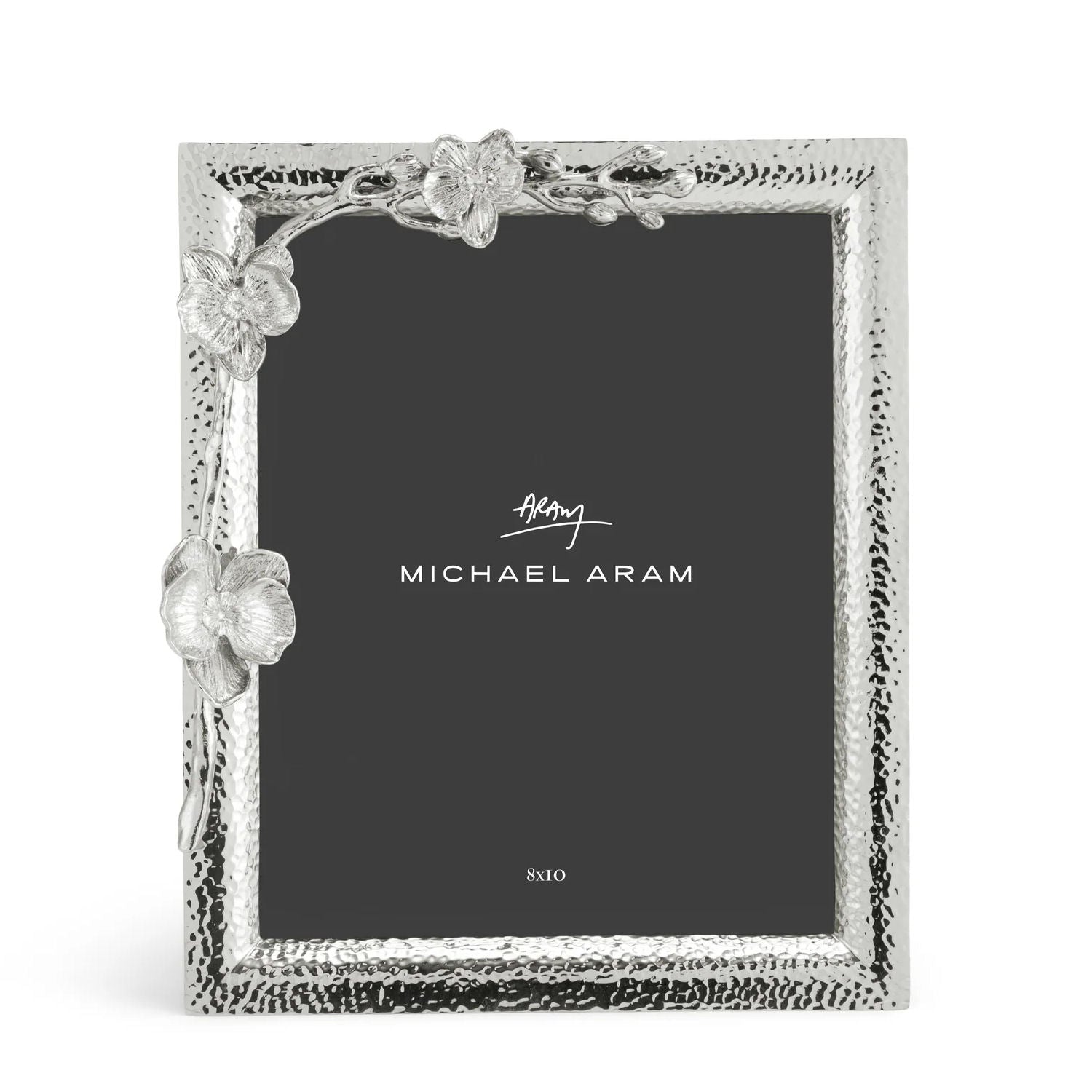Luxusní stříbrný kovový fotorámeček bílá orchidej od značky Michael Aram zaujme elegantním motivem orchideje a detailním zpracováním - Waterfall Bathrooms