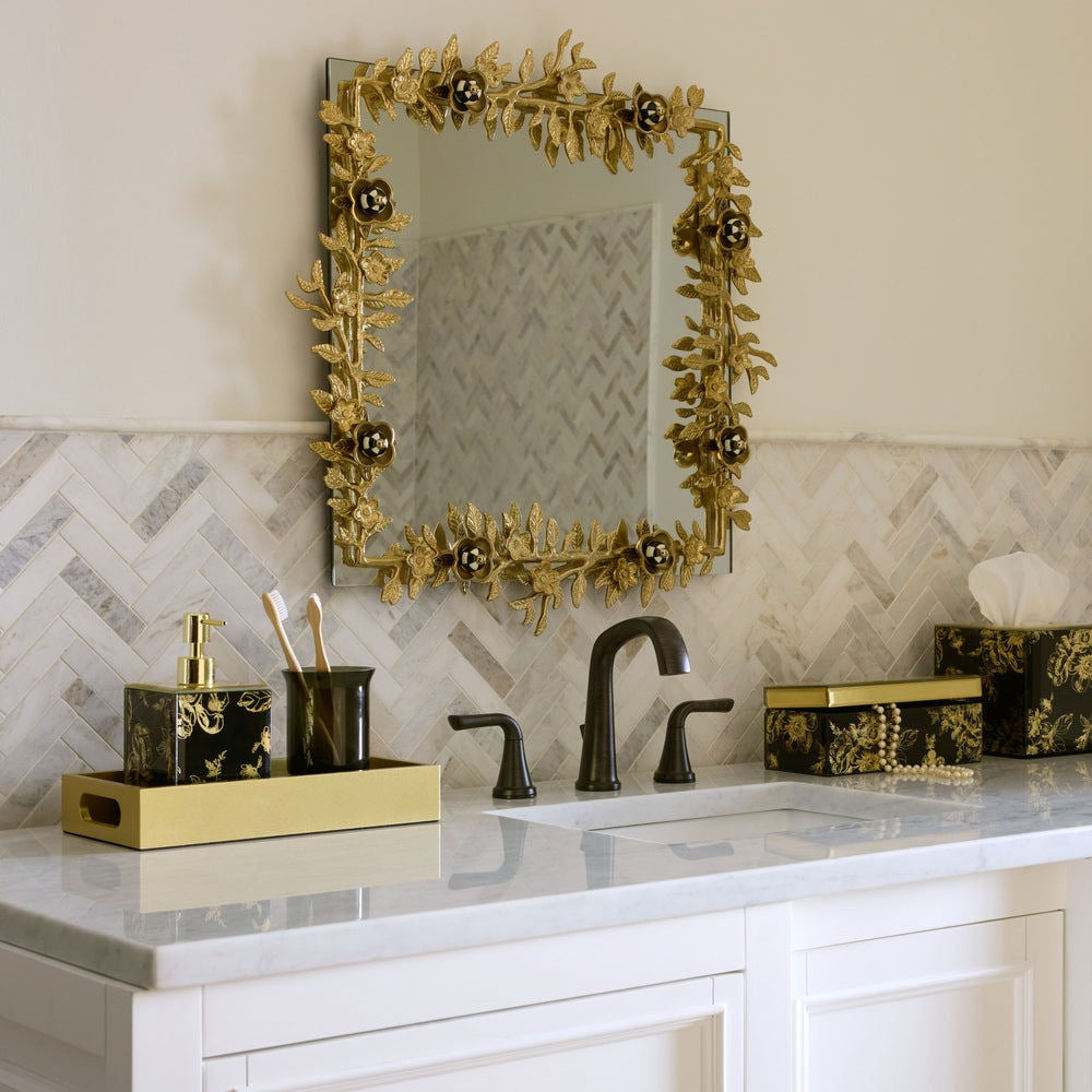 Luxusní nástěnné zrcadlo MacKenzie-Childs Petal Gold se zlatým rámem z větví a listů Waterfall Bathrooms