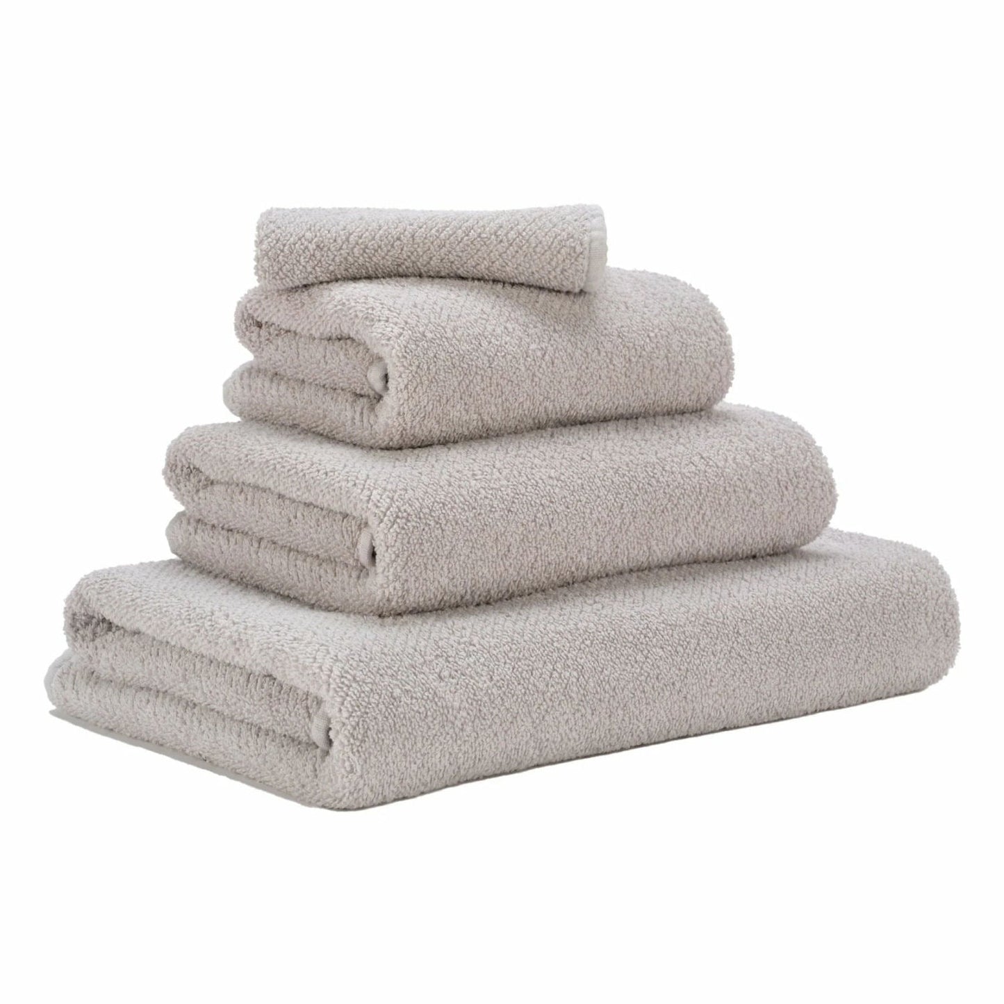 Luxusní světle šedý ručník 950 Cloud ze 100% egyptské bavlny Giza 70 s texturou Twill Waterfall Bathrooms