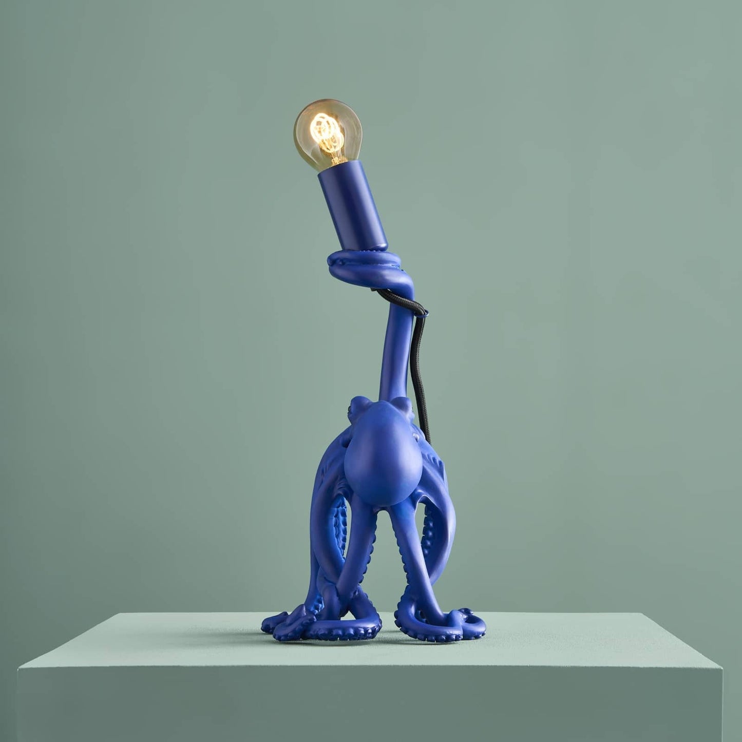 Modrá stolní lampa chobotnice Otto Baby Octopus