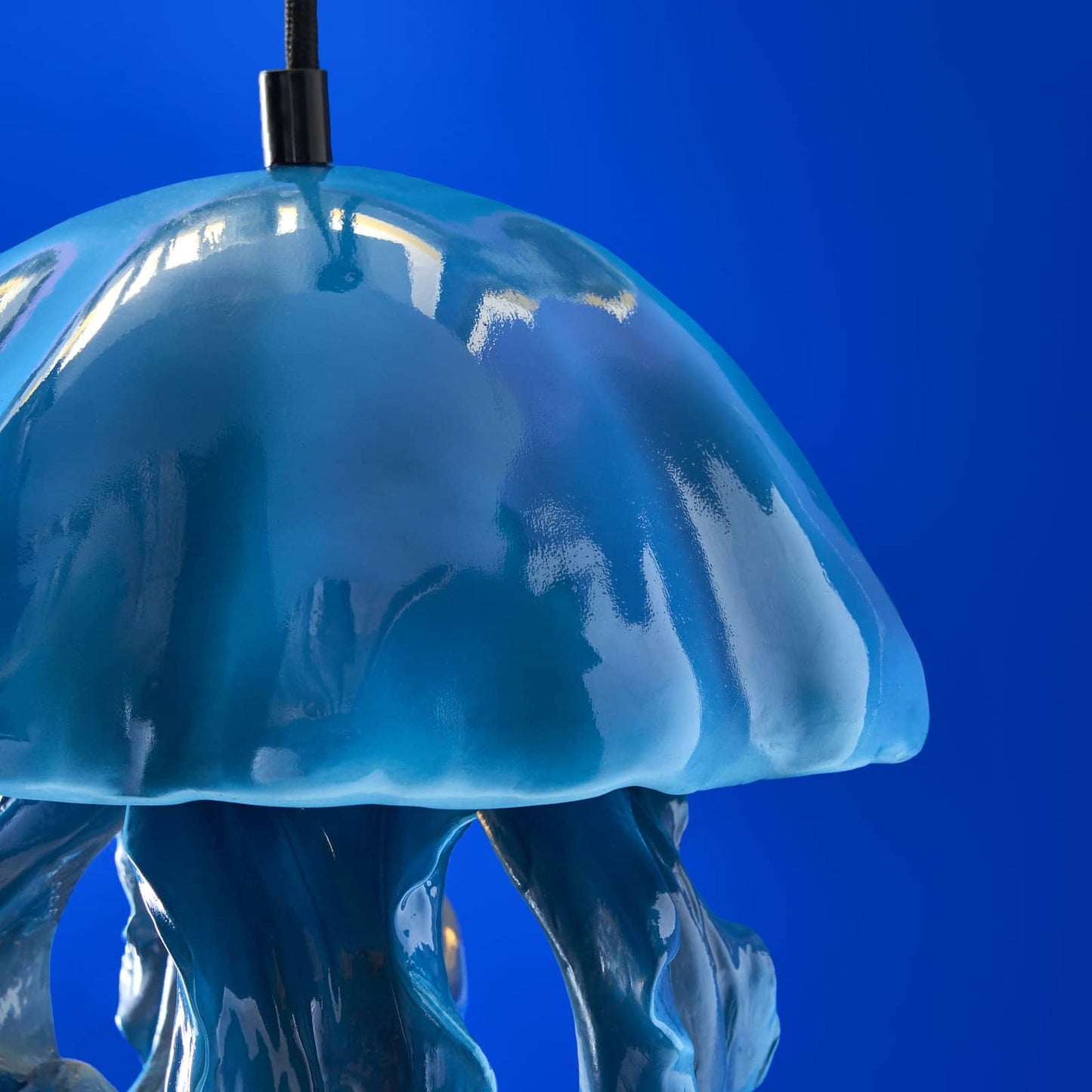 Modrá stropní designová lampa Medúza od Werns