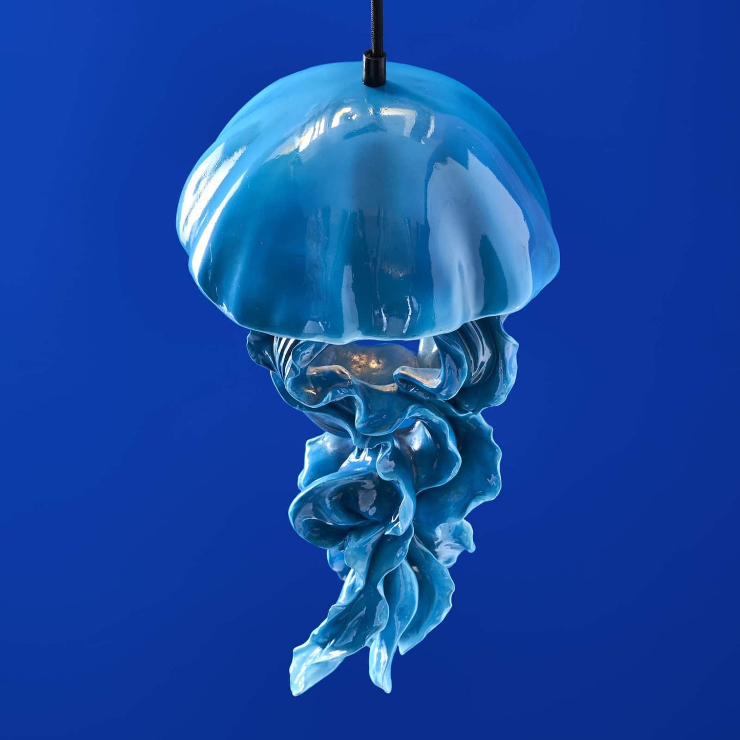 Modrá stropní designová lampa Medúza od Werns