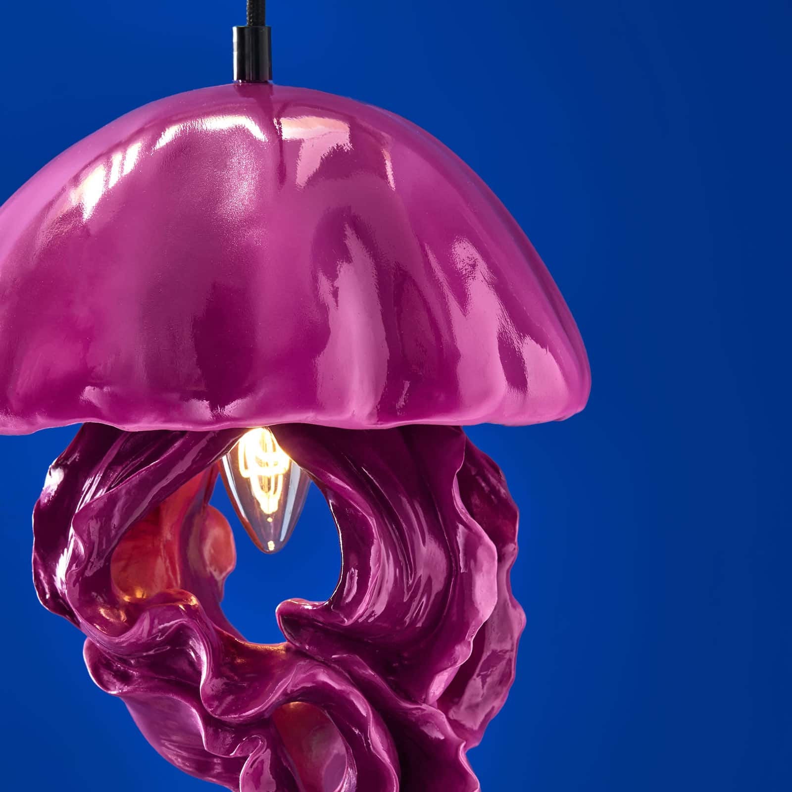 Purpurové stropní svítidlo medúza Ava od WERNS | Magenta