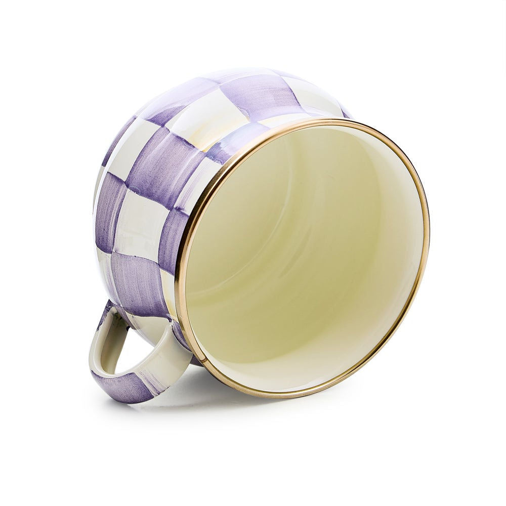 Luxusní fialovo-bílý smaltovaný šálek na čaj a kávu Violet Check MacKenzie-Childs Waterfall Bathrooms
