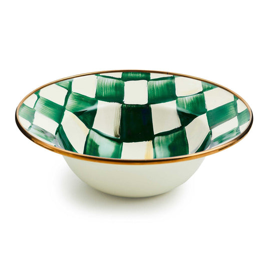 Snídaňová miska Emerald Check od MacKenzie-Childs, smaltovaná ocel, zelený kostkovaný vzor s bronzovým okrajem, Waterfall Bathrooms.