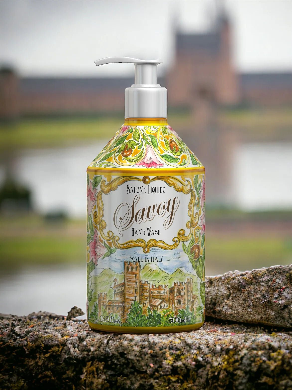 Tekuté mýdlo na ruce Rudy Profumi Savoy, s gurmánskou vůní Lískového Oříšku a Mandle, 500 ml, Waterfall Bathrooms.
