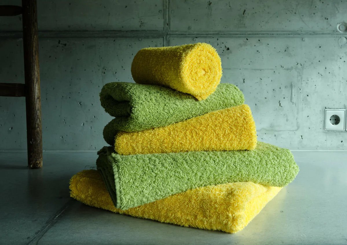 Luxusní ručník z egyptské bavlny ve svěží jablečně zelené barvě Apple Green Super Pile Abyss & Habidecor Waterfall Bathrooms