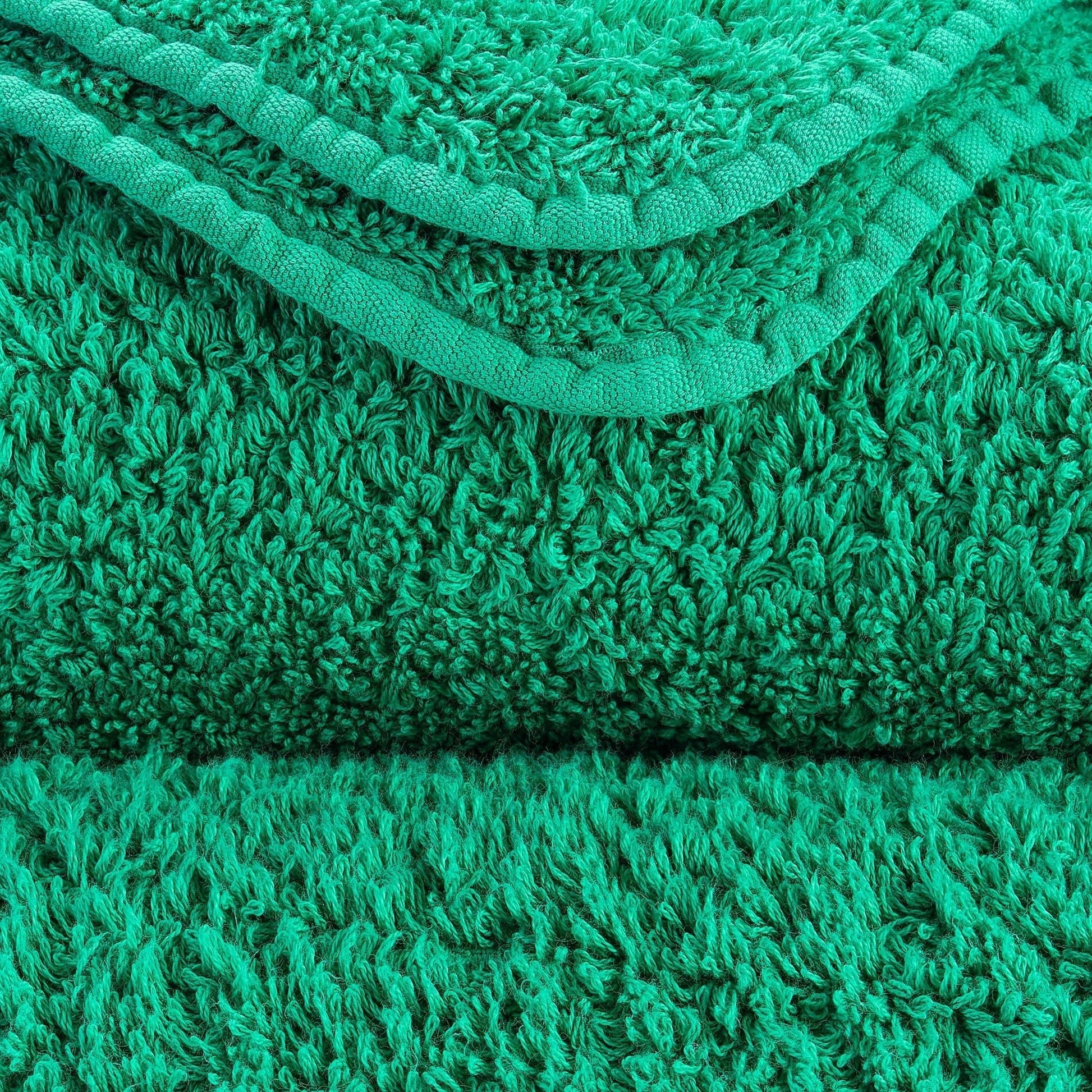 Luxusní ručník z egyptské bavlny ve smaragdově zelené barvě Emerald Super Pile Abyss & Habidecor Waterfall Bathrooms
