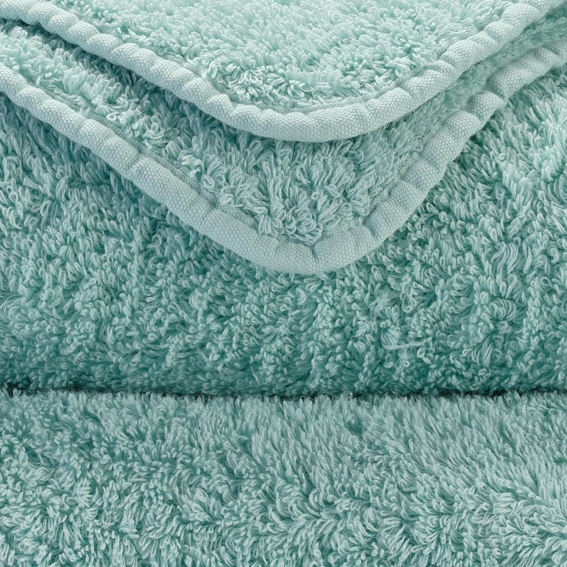 Luxusní ledově modrý froté ručník s vysokou gramáží Super Pile Abyss Habidecor Waterfall Bathrooms