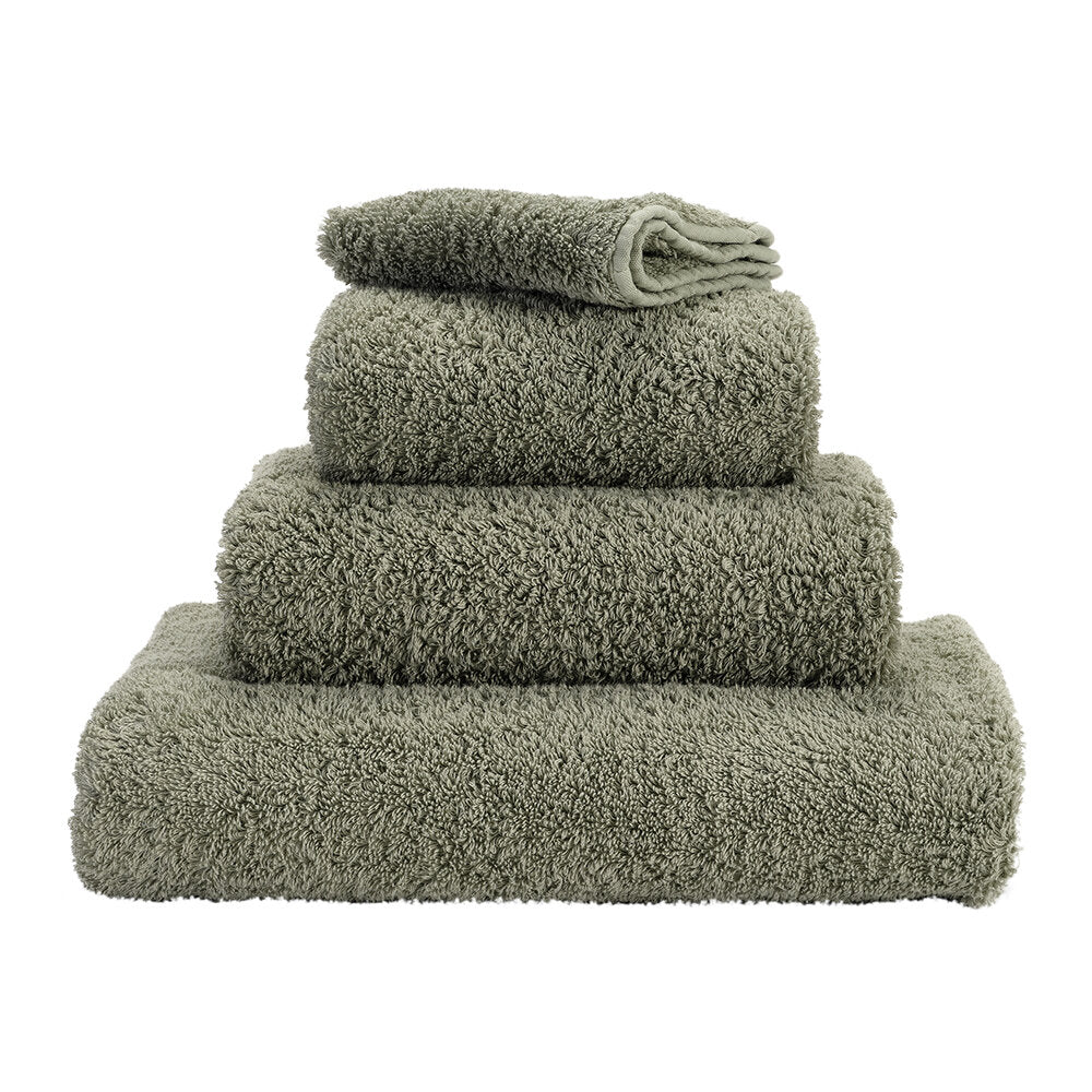 Luxusní ručník z egyptské bavlny v jemné vavřínově zelené barvě Laurel Super Pile Abyss & Habidecor Waterfall Bathrooms