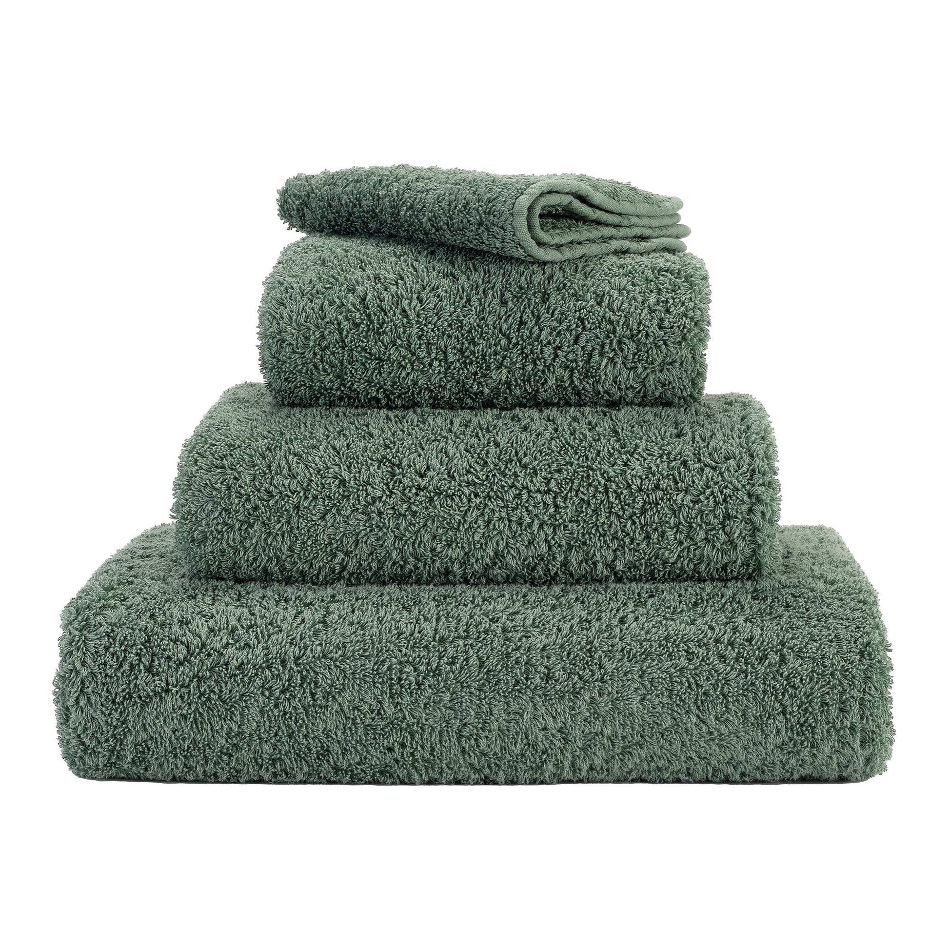 Luxusní ručník z egyptské bavlny v tmavě zelené barvě Evergreen Super Pile Abyss & Habidecor Waterfall Bathrooms