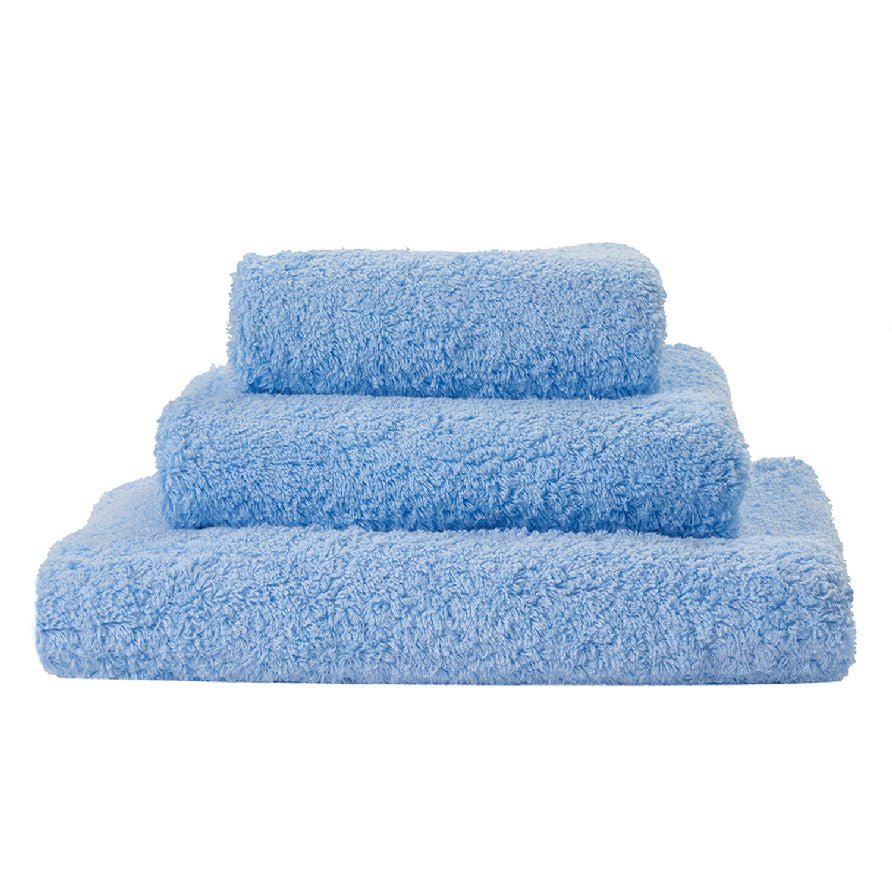 Luxusní ručník z egyptské bavlny v jemné pudrově modré barvě Powder Super Pile Abyss & Habidecor Waterfall Bathrooms