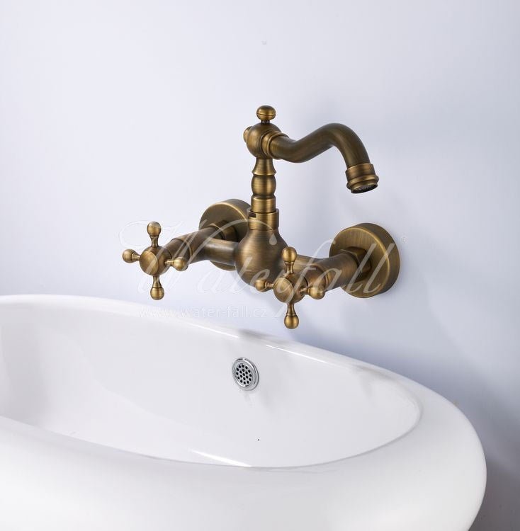 Retro nástěnná kohoutková baterie Provence v provedení antický bronz Waterfall Bathrooms