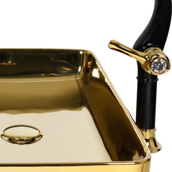 Luxusní set zlatého keramického umyvadla na desku a vysoké baterie Cairo v provedení leštěná mosaz Waterfall Bathrooms