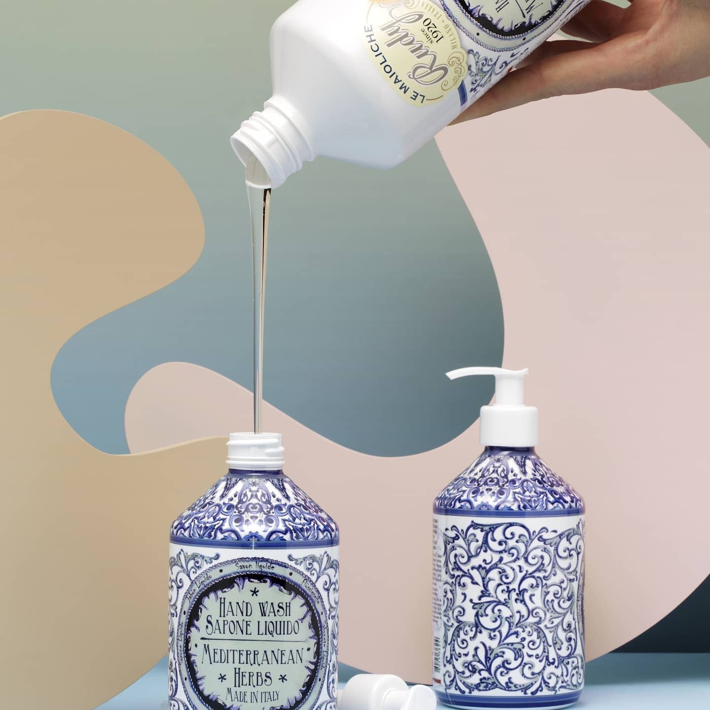 Tekuté mýdlo na ruce Rudy Profumi Mediterranean Herbs, s vůní Myrty a Zázvoru, 500 ml, Waterfall Bathrooms.