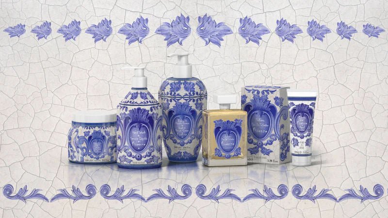 Hydratační tělový krém Rudy Profumi Firenze, s vůní Bílých Květů a Ambry, 450 ml, Waterfall Bathrooms.
